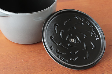 Staub ストウブ La Cocotte de GOHAN