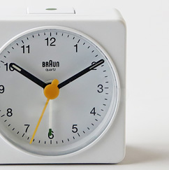 BRAUN ブラウン アラームクロック BC02角