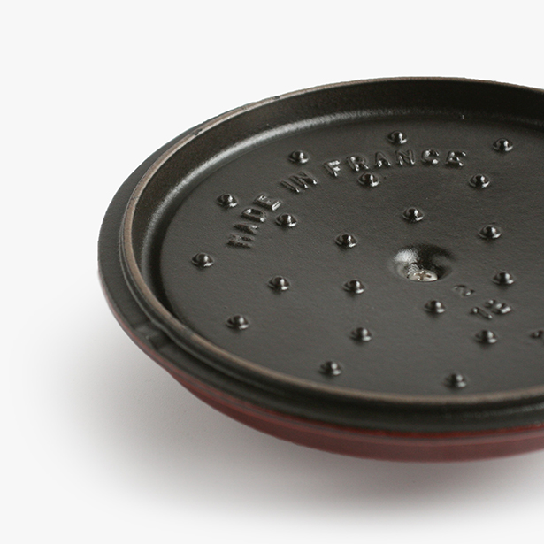 Staub ピコ・ココット ラウンド(グレナディンレッド)