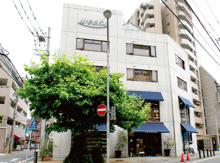 株式会社ウィークス 本社外観